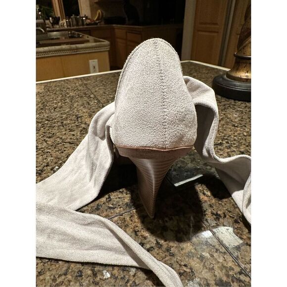 Like new Just Fab booties - Picture 3 of 9